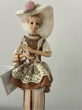 Vintage Duck House Heirloom Doll – Victorian Style Collectible – Aileen With Tag